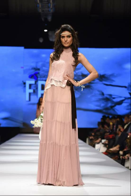 Nadia Ali Posts Pinterest Nadia Ali Pakistani And Celebrity