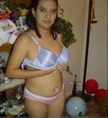 Skjl Bhojpuri Aunty Porn Images Nude Photos Gallery